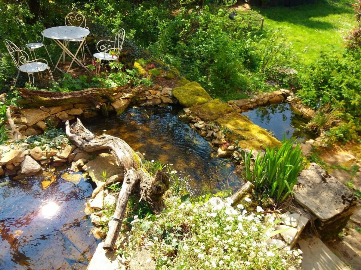 Une Chambre Dans Un Cottage Chaleureux Crémieu Exterior foto